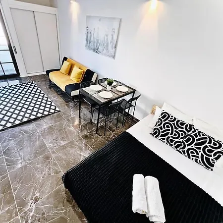 Brand New Studio, Top Location, Next Attractions Albufeira