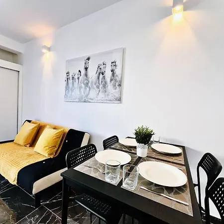 Apartmán Brand New Studio, Top Location, Next Attractions *